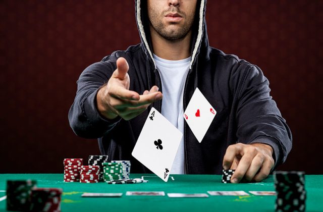 Advantages of Playing Reliable Online Poker